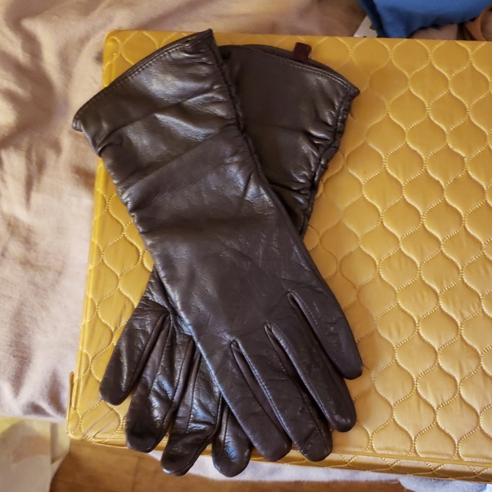 Leather gloves. Never used